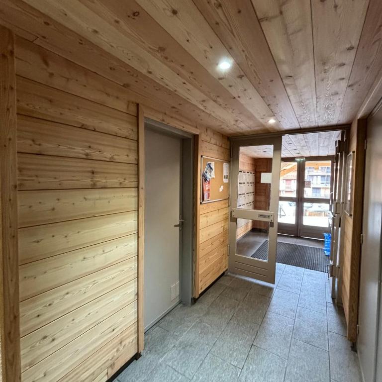 Risoul 1850 studio Résidence LesFlorins2 pour 4 pers avec accès direct sur les pistes - Appartement 1 Chambre - 18
