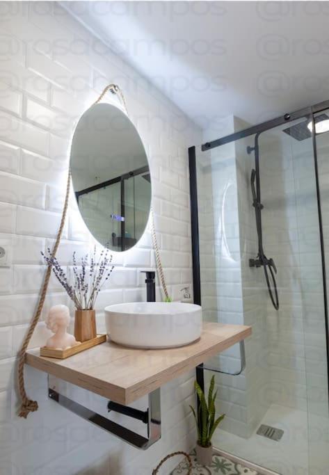RC - Modern Valencia loft - One-Bedroom Apartment - 25
