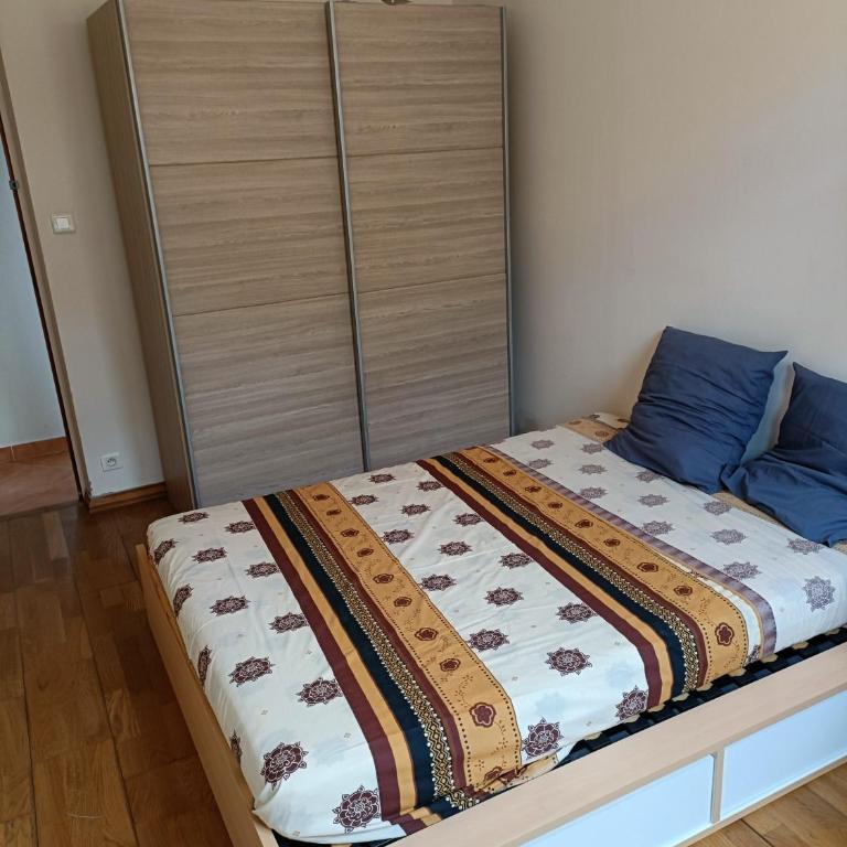 Maison individuelle vue sur le massif de l'étoile - Appartement - 12