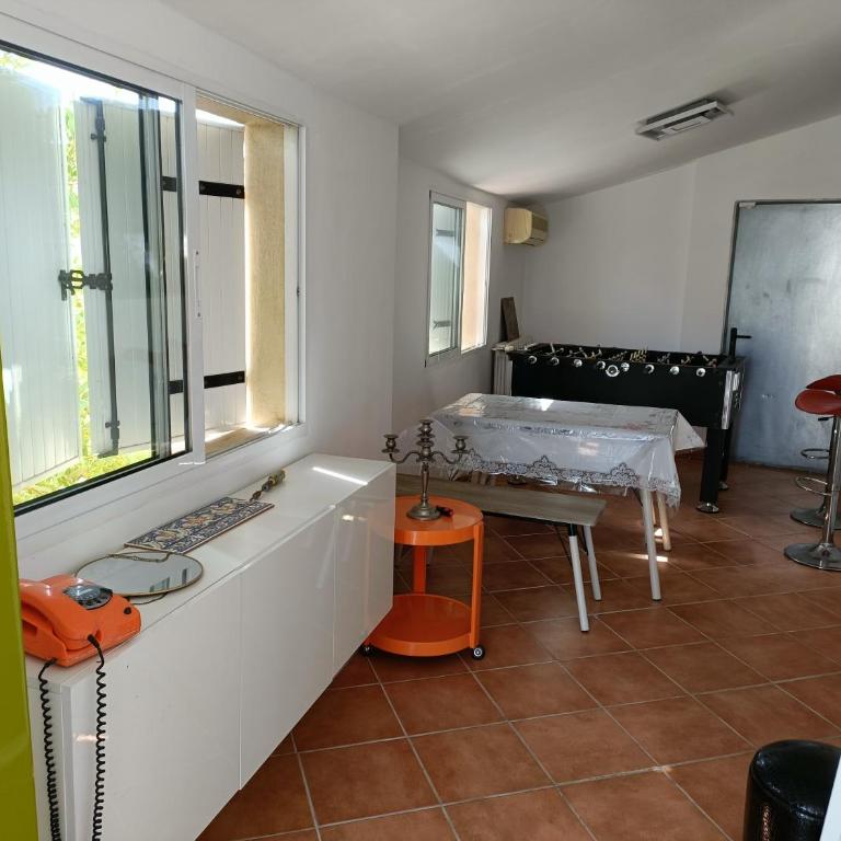 Maison individuelle vue sur le massif de l'étoile - Appartement - 21