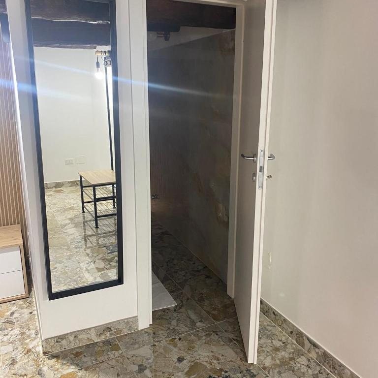 Dora House Napoli - Appartamento con 1 Camera da Letto - 38