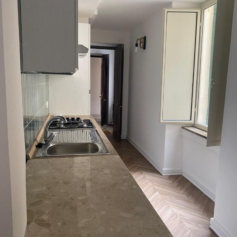 Dora House Napoli - Appartamento con 1 Camera da Letto - 9