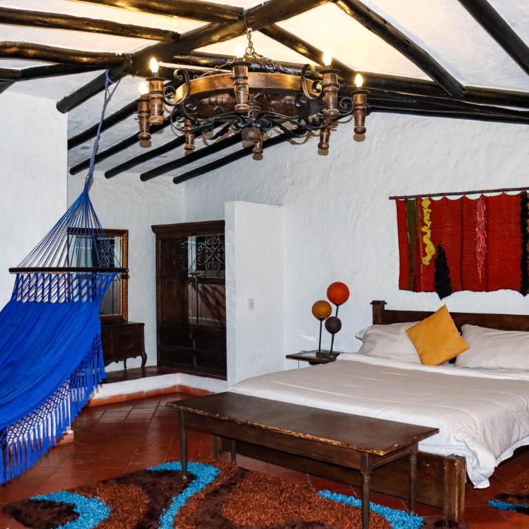 Casona Quesada - Suite con bañera de hidromasaje - Cama extragrande - 6