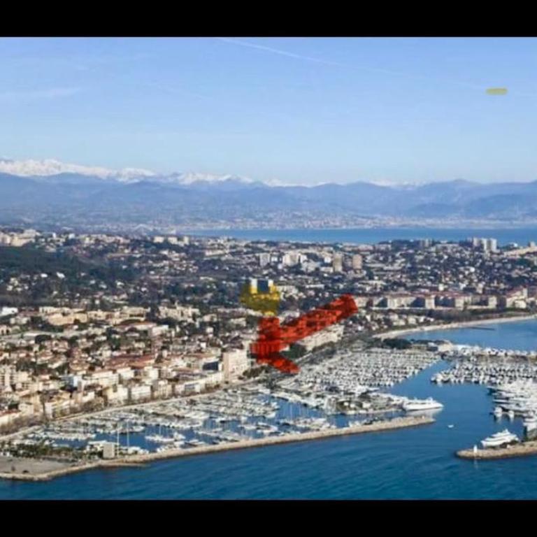 Amazing View Port Golfe-Juan and Garage - Studio - Vue sur Mer - 4