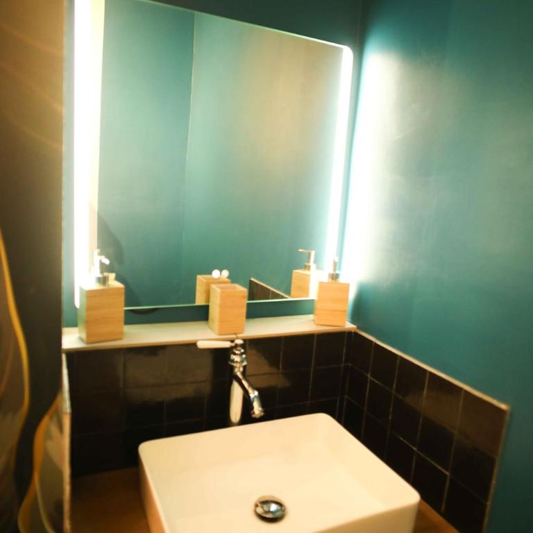 Appartement cosy vue mer face NAUSICA - Two-Bedroom Apartment - 24