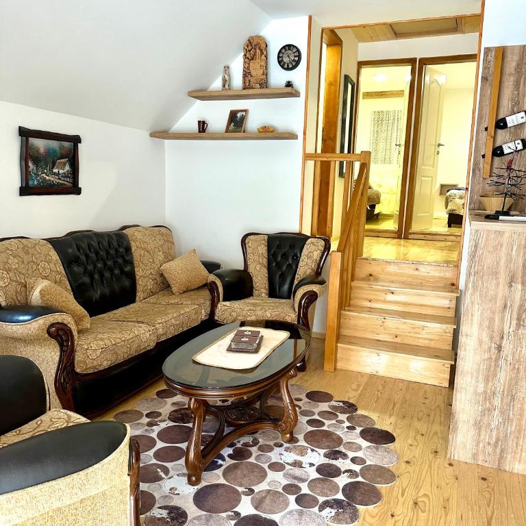 Panoramic Escape House Zabljak - Three-Bedroom House - 9