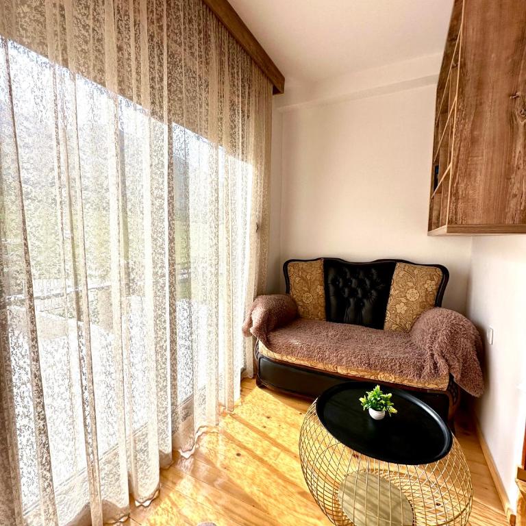 Panoramic Escape House Zabljak - Three-Bedroom House - 17