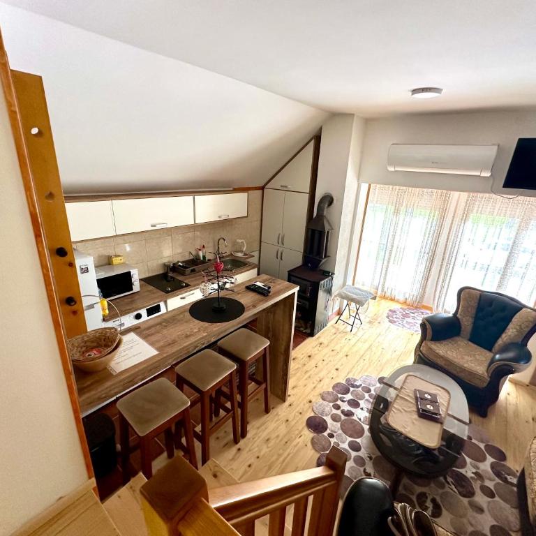 Panoramic Escape House Zabljak - Three-Bedroom House - 12