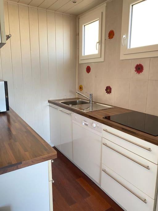 Front de mer T2 balcon, jardin, garage, proche commerces - Apartment mit 1 Schlafzimmer - 11