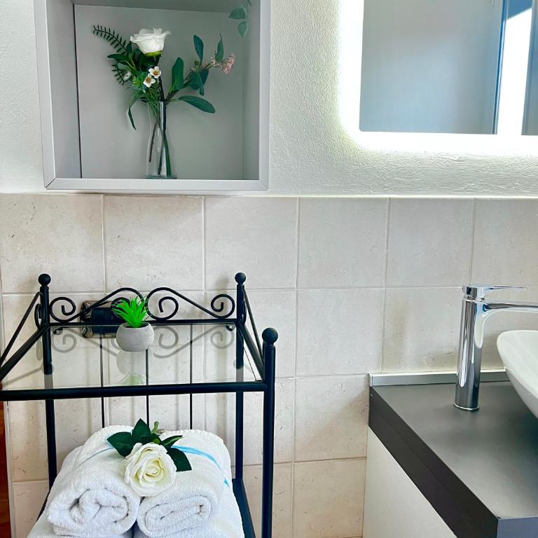 BolognaBySide -RIGHI - One-Bedroom Apartment - 50