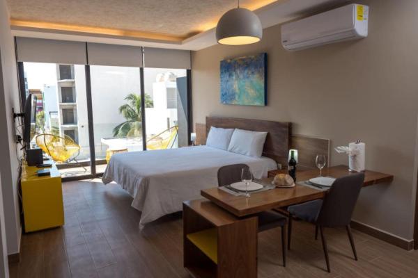 Yellow Condo - Two-Room Apartment - 37
