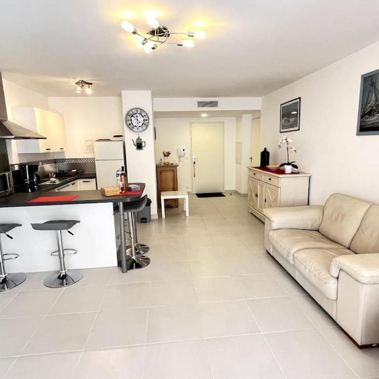 Figuerolles Moderne T3-300m Mer-Plage-Port-Parking-3 Étoiles - Apartment mit 2 Schlafzimmern und Balkon - 1