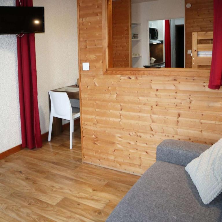 Studio cosy 4 pers, Les Orres 1650, skis aux pieds - FR-1-322-609 - Estudio - 1
