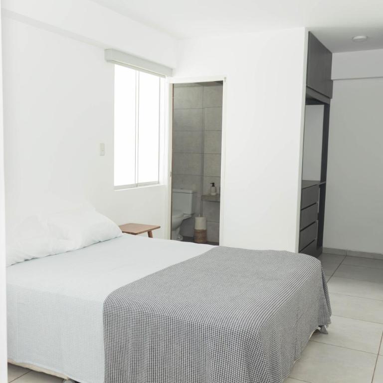 Amplio Duplex Huanchaco - Vista al Mar y Ascensor - Double Room with Private Bathroom - 2