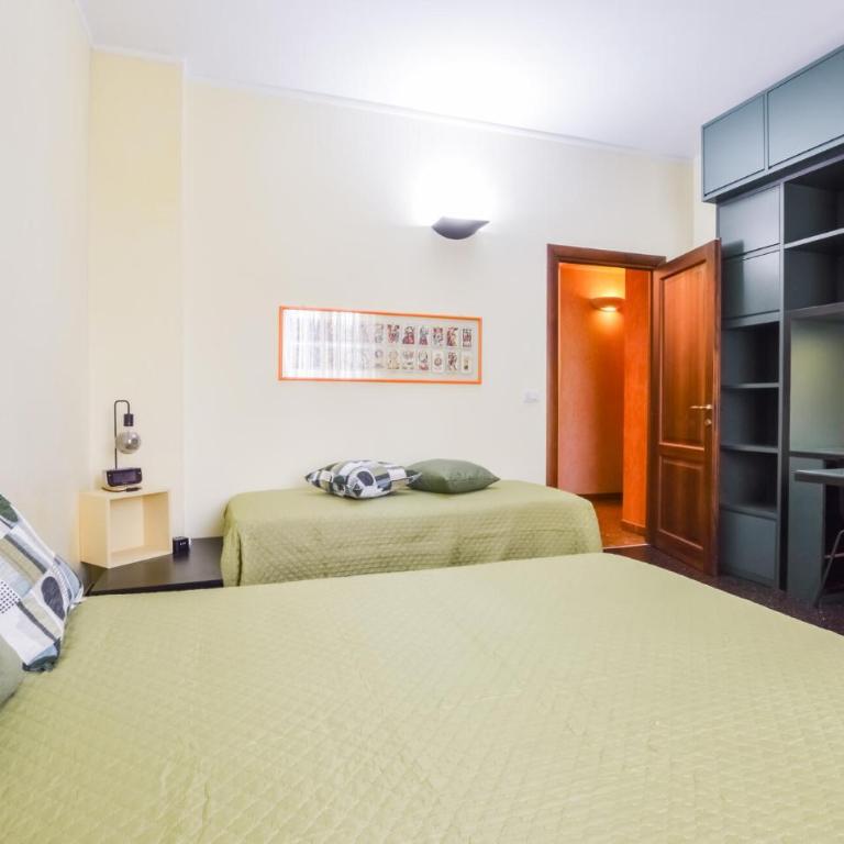 4 Bedroom Cozy Apartment In Genova - Appartamento con 4 Camere da Letto - 4
