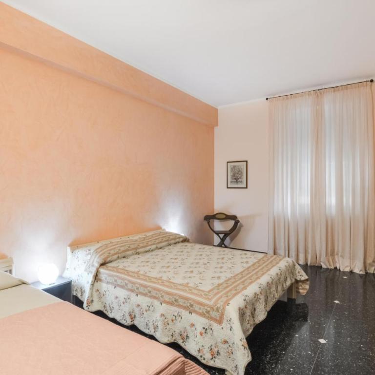 4 Bedroom Cozy Apartment In Genova - Appartamento con 4 Camere da Letto - 17