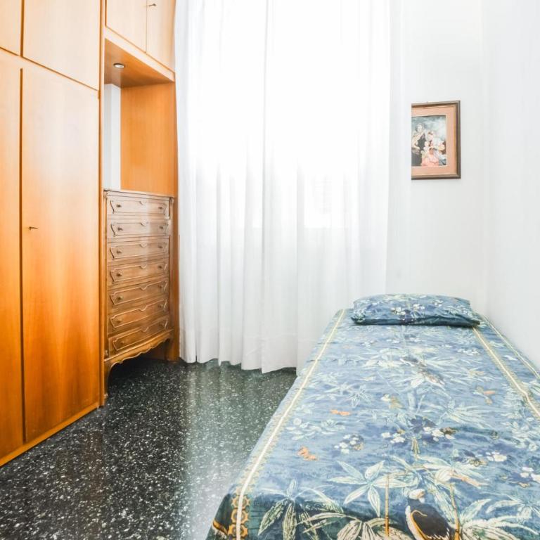 4 Bedroom Cozy Apartment In Genova - Appartamento con 4 Camere da Letto - 19