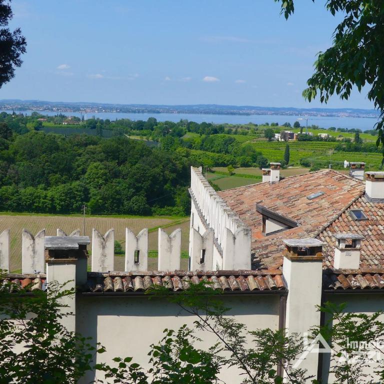 Al Castello - Immobiliare Azzurra - Appartamento con Vista Lago - 2