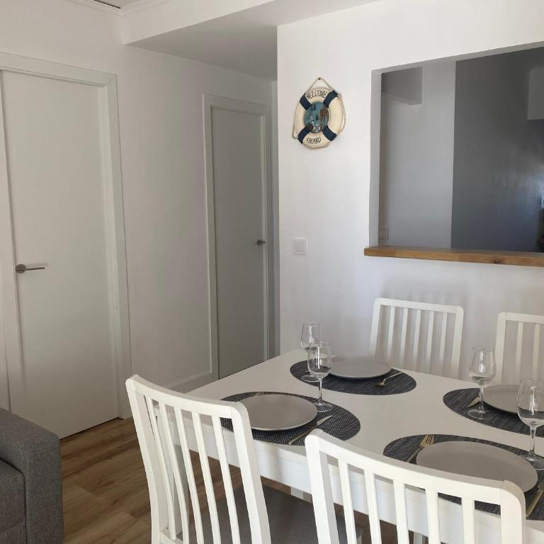 Piso Nuevo Primera Línea a Pie de Playa - Two-Bedroom Superior Apartment - 4