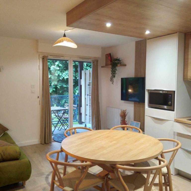 Duplex lumineux - 40m2 - 2 chambres - Balcon terrasse - Parking - Entierement renové en Mai 2024 - Apartment mit 2 Schlafzimmern - 1