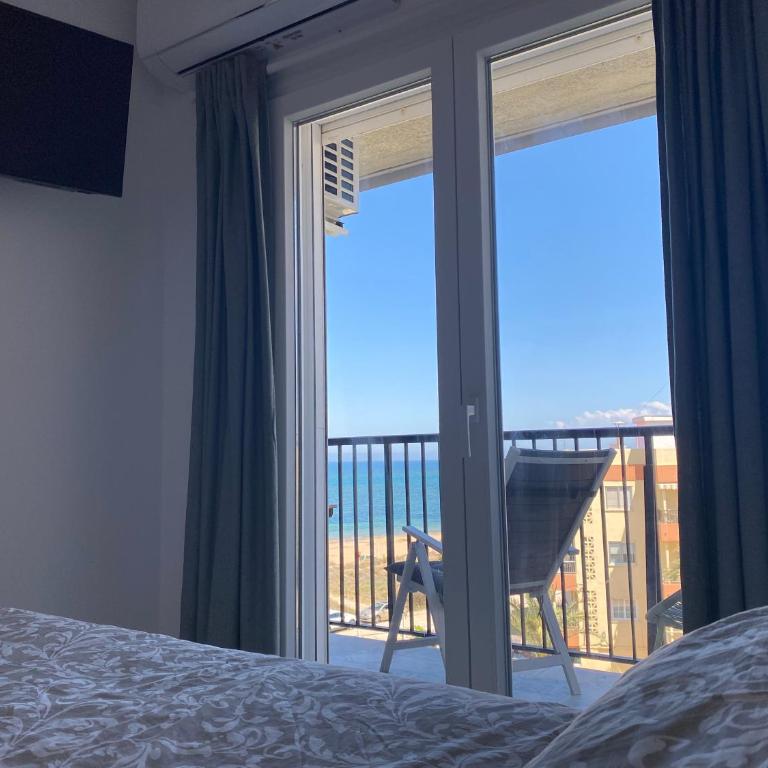 Piso Nuevo Primera Línea a Pie de Playa - Two-Bedroom Superior Apartment - 8