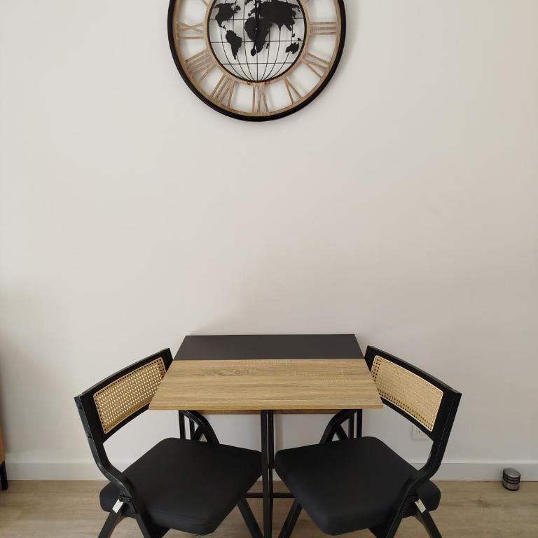 Grand studio avec terrasse - Appartement 1 Chambre - 8