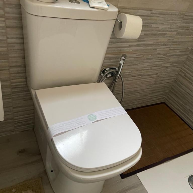 La Via Di Mezzo - Two-Bedroom Apartment - 20