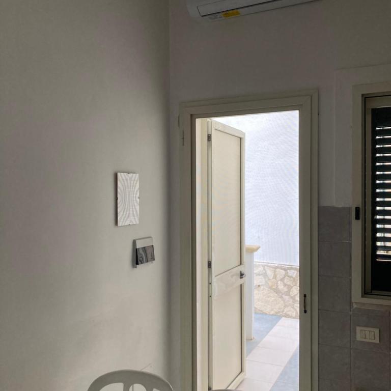 Hesperia - One-Bedroom House - 3