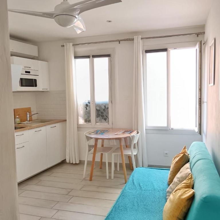Superbe T1 sur le port PARKING GRATUIT - Appartement 1 Chambre - 32