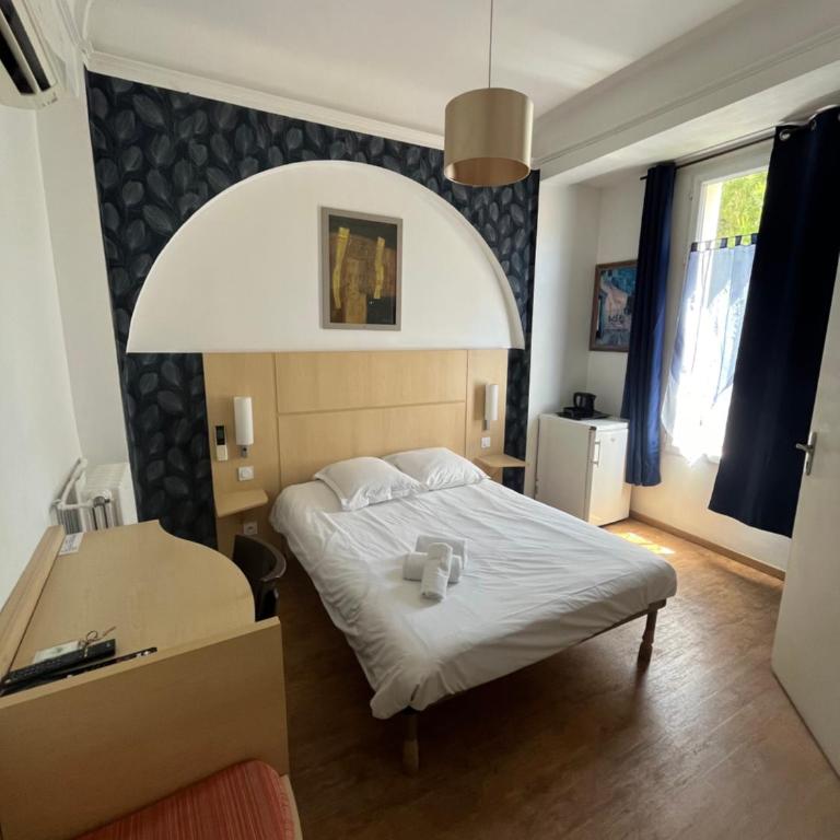 Hôtel Trianon - Chambre Double - 1