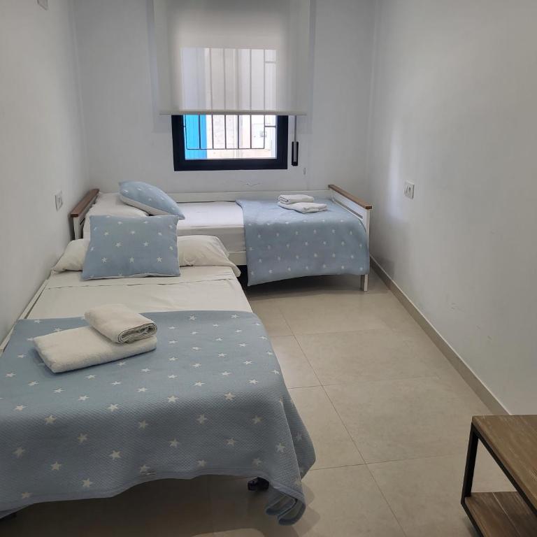 Roses Casc Antic Sl Sabater 4 - Three-Bedroom Apartment - 14