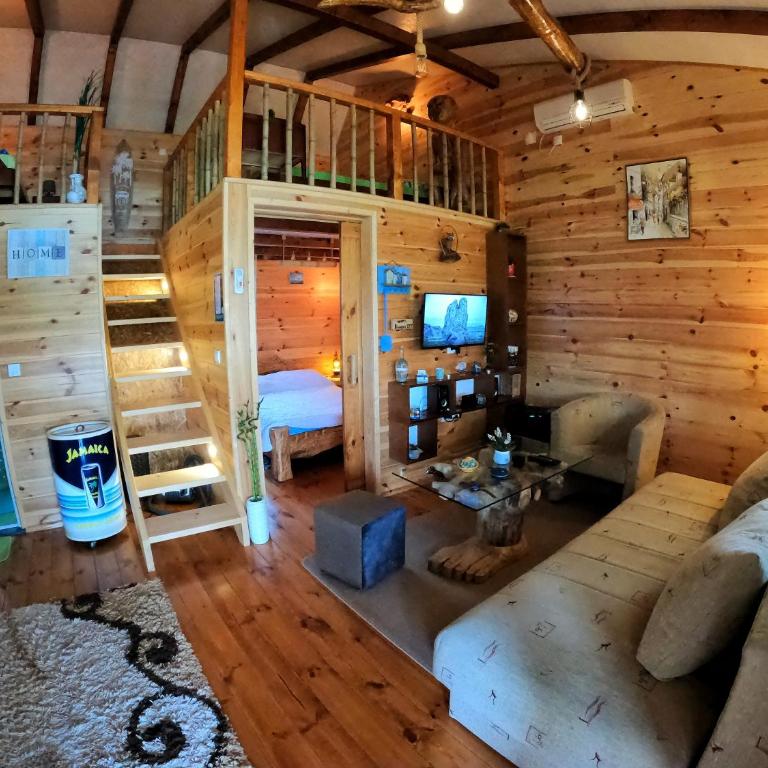 Bamboo River House - Two-Bedroom House - 4