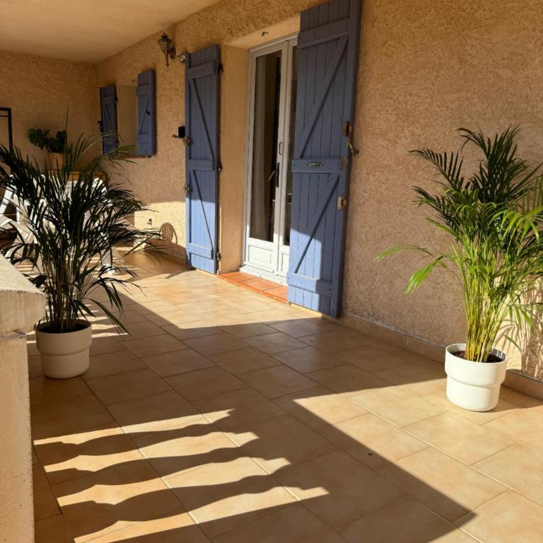 VILLA NATHEO Bas de villa - Studio 37m2 avec Coin nuit - Appartement 1 Chambre - 2