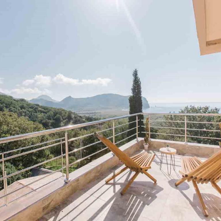 Mahakala Center - Superior Double or Twin Room with Sea View - 8
