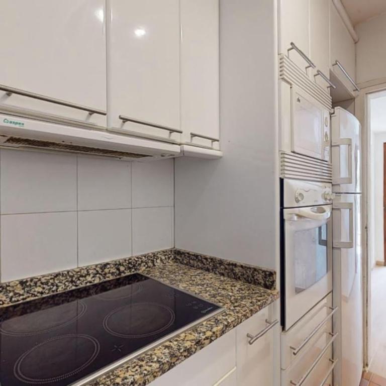 SA RIERA Begur, 200 m walk to sa Riera beach - Three-Bedroom Apartment - 36