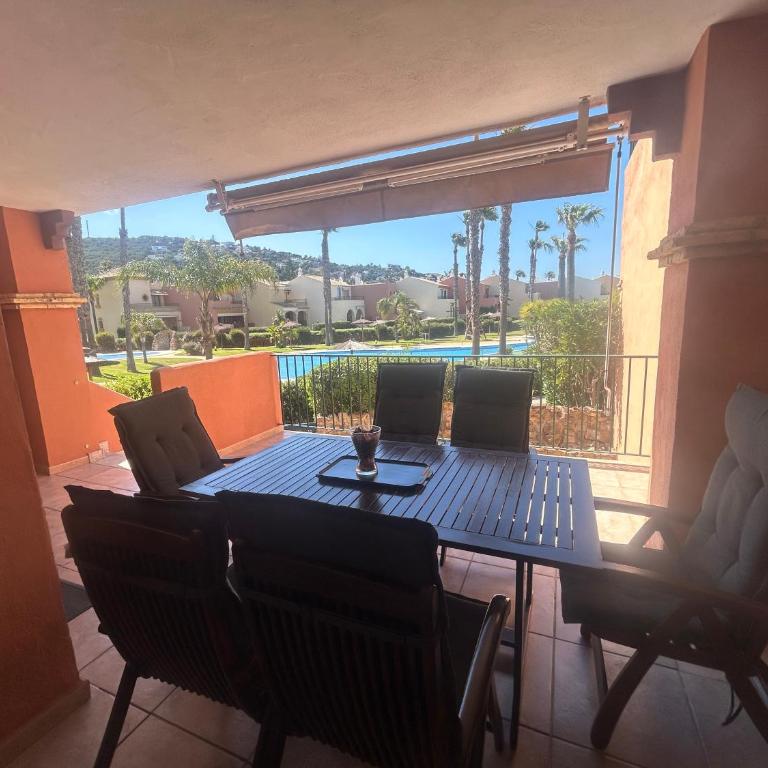 A pie de playa con vistas al mar - Four-Bedroom House - 5
