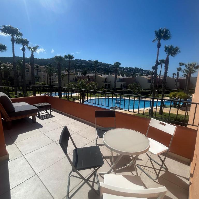 A pie de playa con vistas al mar - Four-Bedroom House - 10