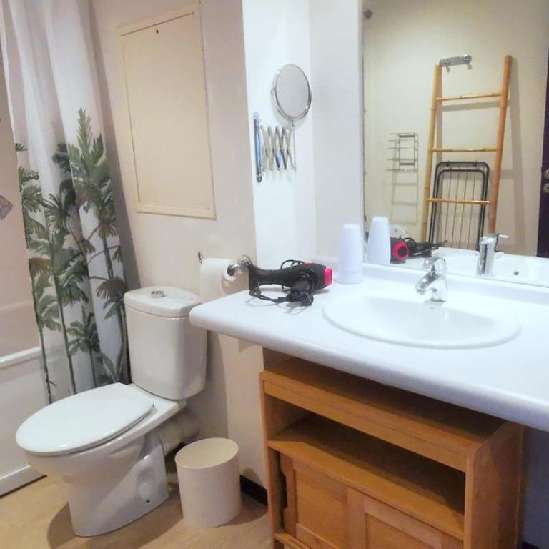 O'TINY Suite familiale 4 personnes, gare, centre ville, sanctuaire - Appartamento con 1 Camera da Letto - 8