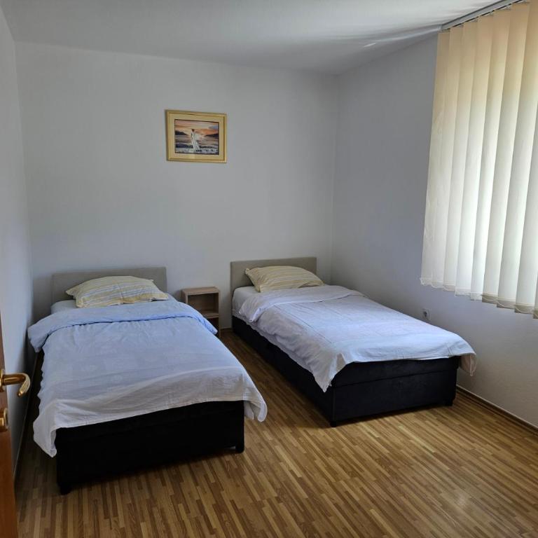 Apartman Rakovica - Apartman sa 3 Spavaće Sobe - 7