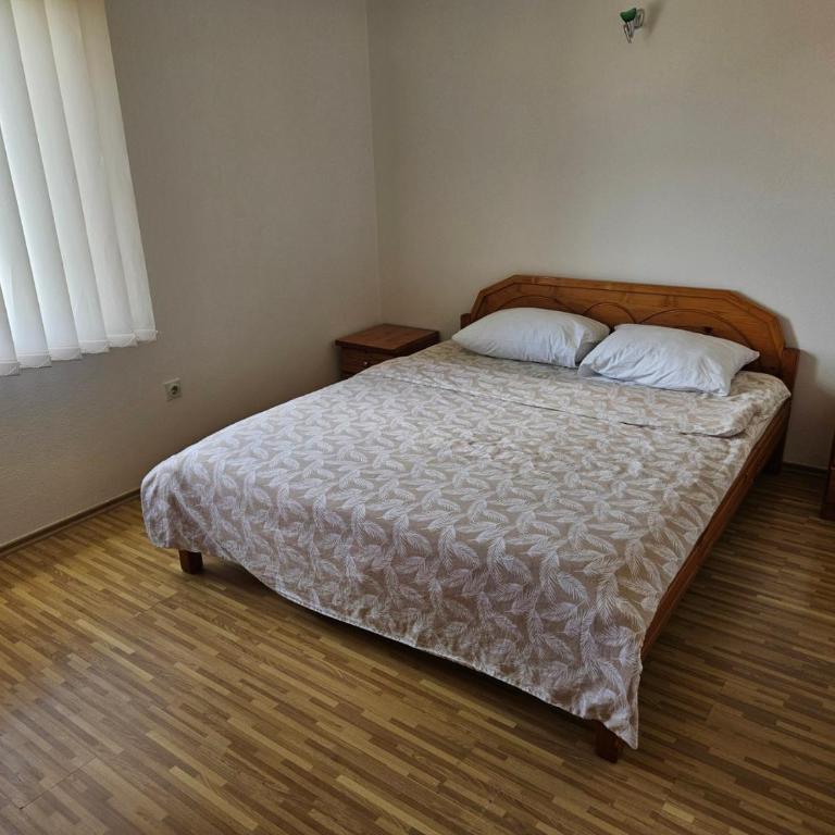 Apartman Rakovica - Apartman sa 3 Spavaće Sobe - 4