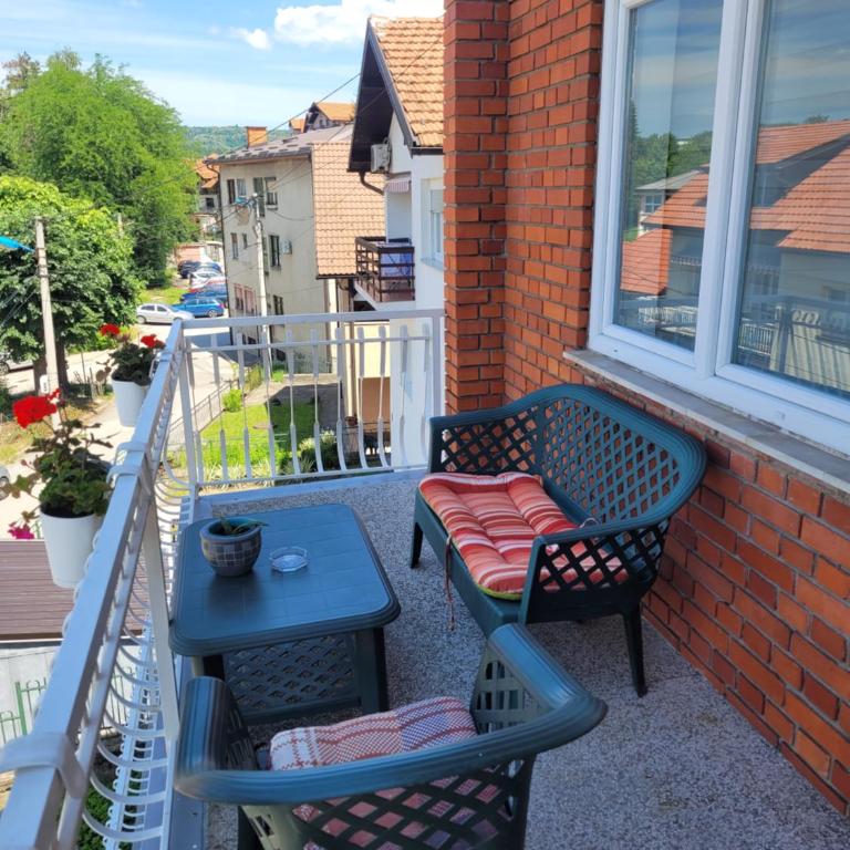 Apartmani ELEGANCE Tuzla - Apartman sa 2 Spavaće Sobe - 10