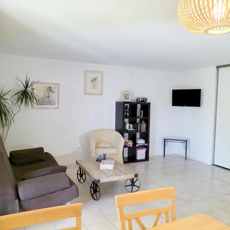 Rez de villa au calme proche de la plage - Appartement 1 Chambre - 7