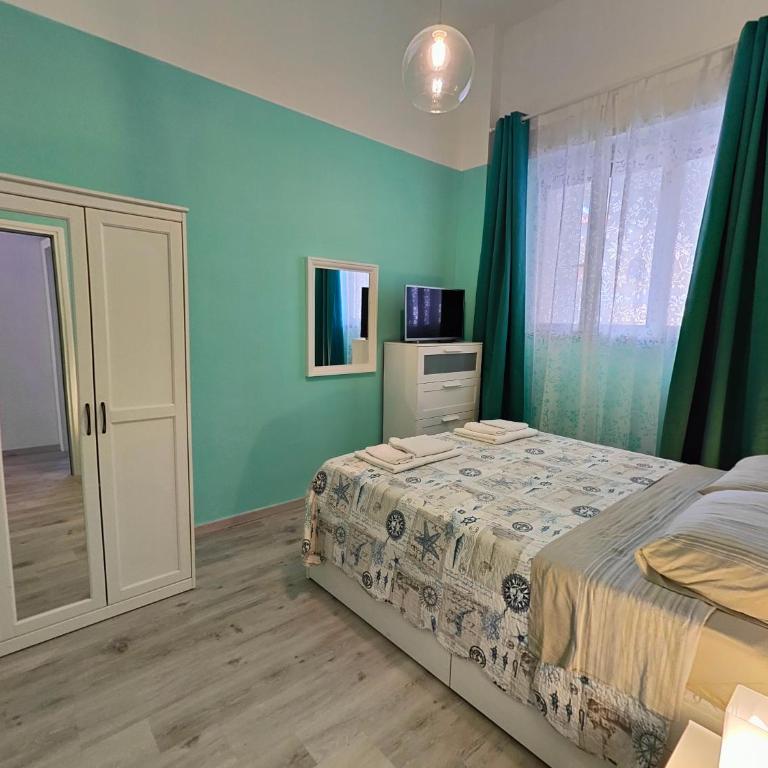 Appartamentino Luigi (Gaeta Holidays) - Appartamento con 2 Camere da Letto - 1