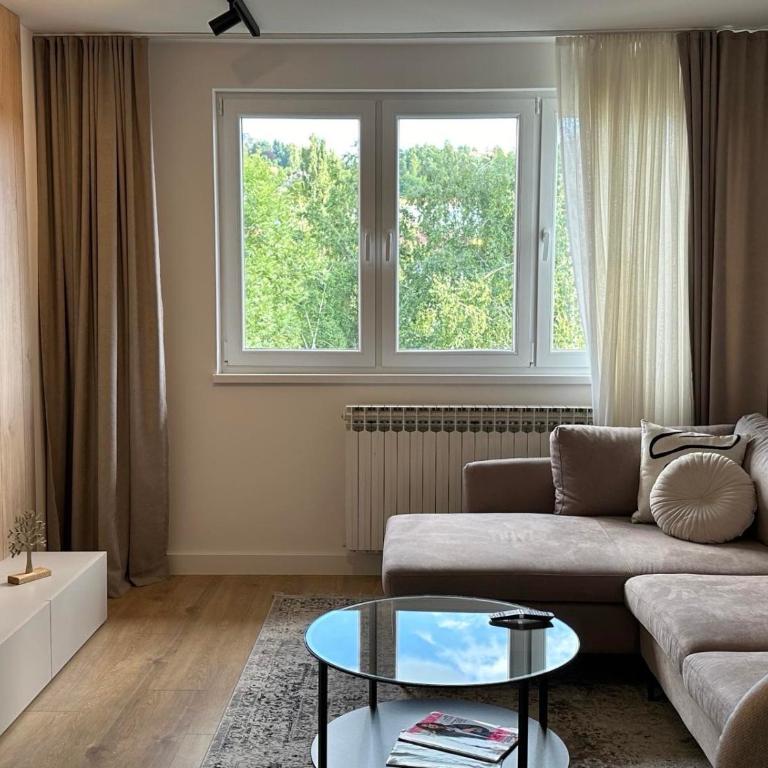 Apartman Avanti - blizina centra,besplatan parking i balkon - Apartment - 2