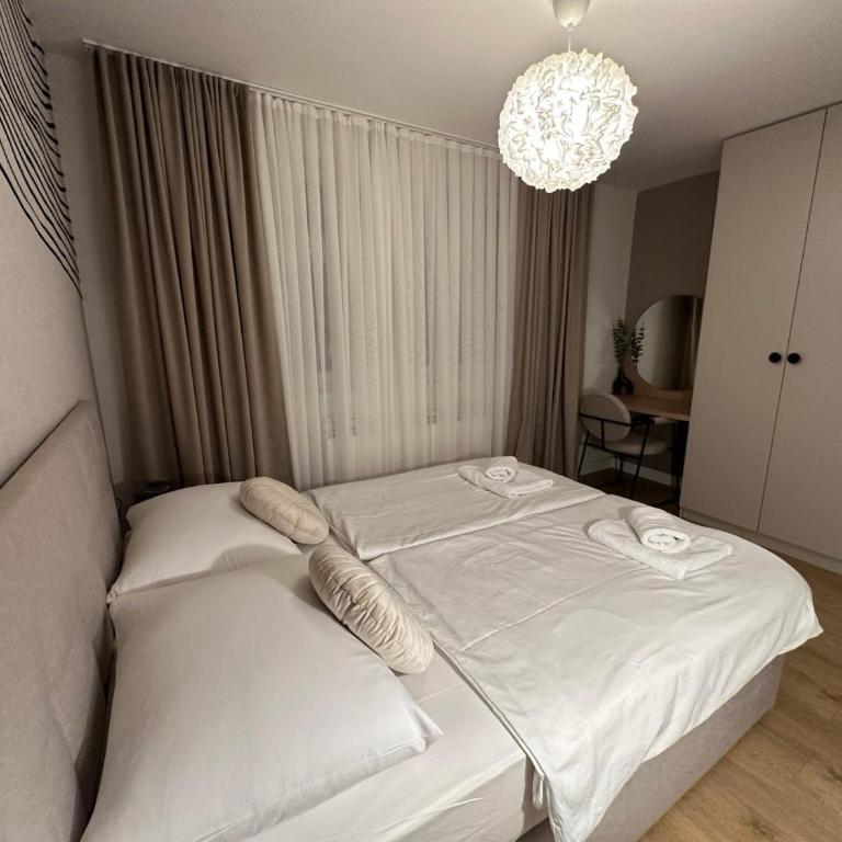 Apartman Avanti - blizina centra,besplatan parking i balkon - Apartment - 5