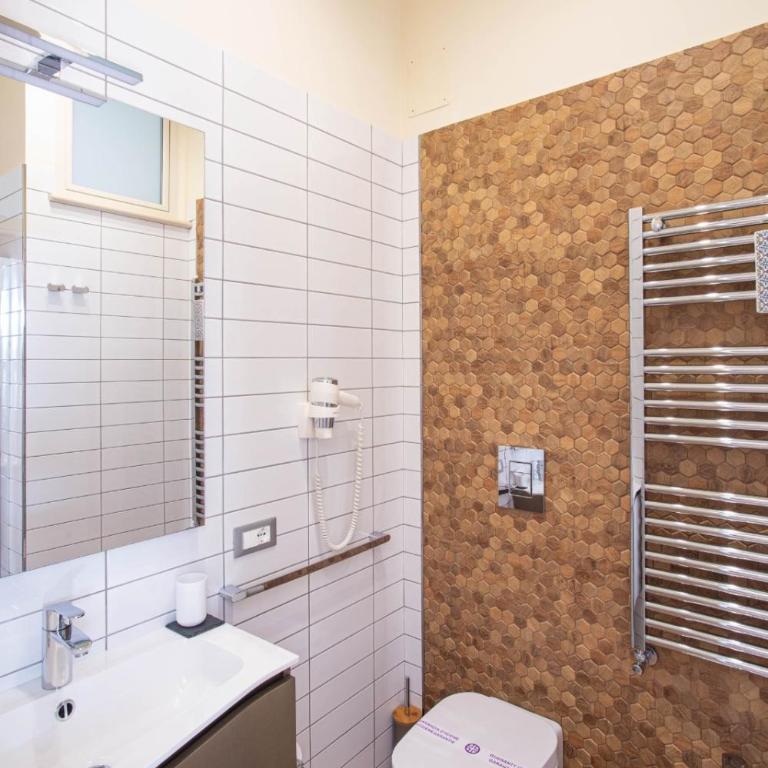 Little Rock Guest House - Deluxe Room - 10