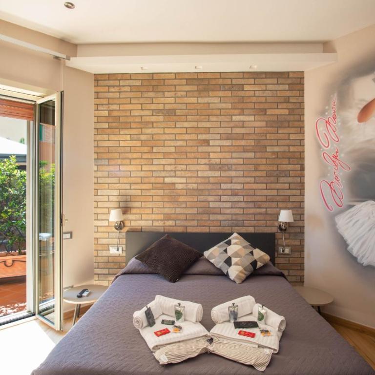 Little Rock Guest House - Deluxe Room - 1
