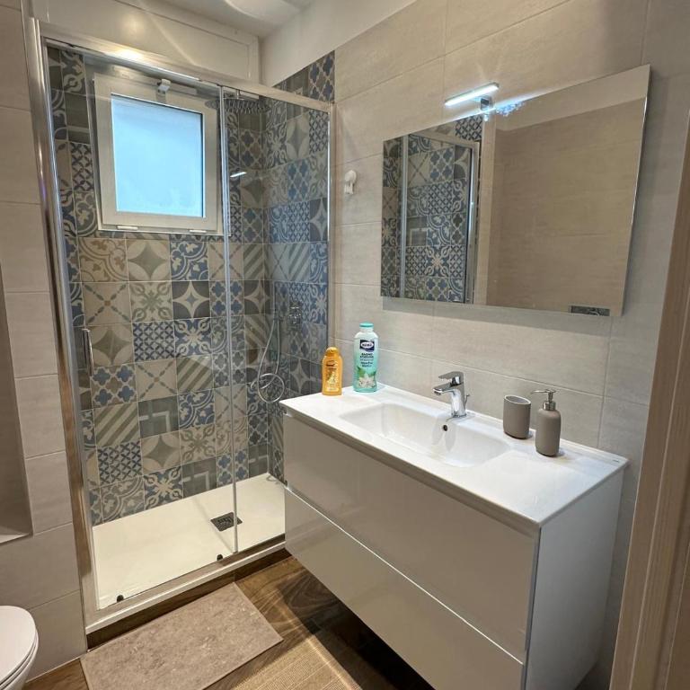 Rainbow Luxury Home Bari - Appartamento con 1 Camera da Letto - 15