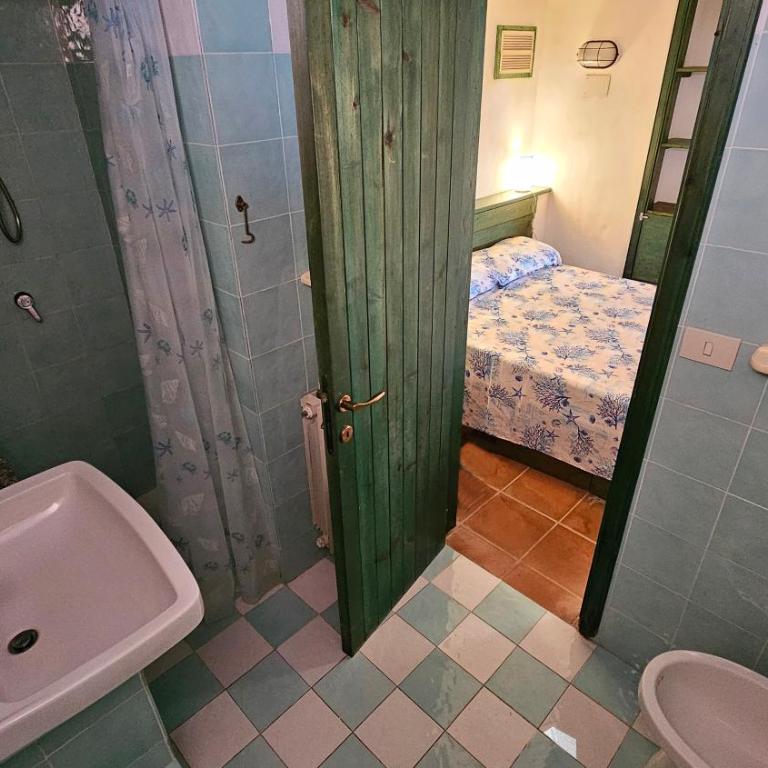 LA TERRAZZA SUL MARE - panoramic cottage overlooking sea and Caprera island in a quiet residential area - 150 mt from the sea - Villa con Vista Mare - 32