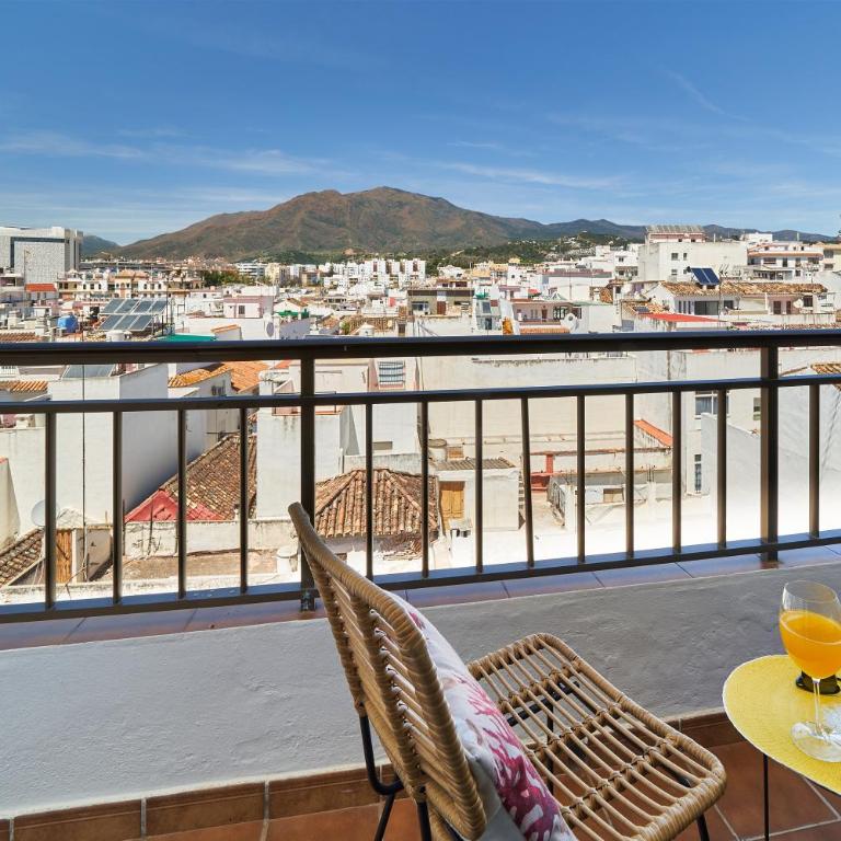 Luminoso apartamento en primera linea de PLAYA EN ESTEPONA - Superior One-Bedroom Apartment with Balcony - 7